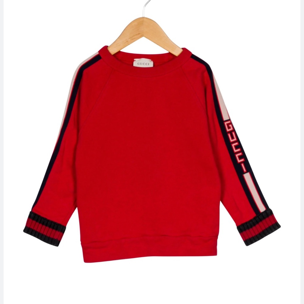 Great children’s large Gucci sweatshirt.